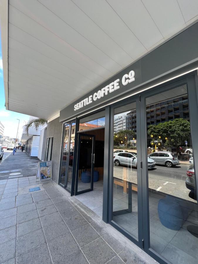 Flamingo Sea Point Sea View Luxury Best Position 1 Bedroom Apartment Queen Size Bed & Inverter For Tv Kapstaden Exteriör bild