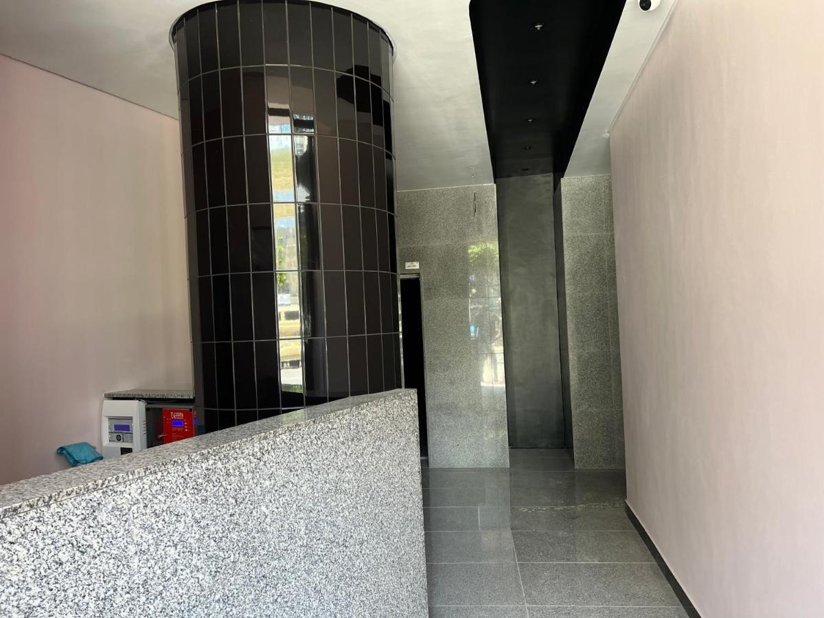 Flamingo Sea Point Sea View Luxury Best Position 1 Bedroom Apartment Queen Size Bed & Inverter For Tv Kapstaden Exteriör bild