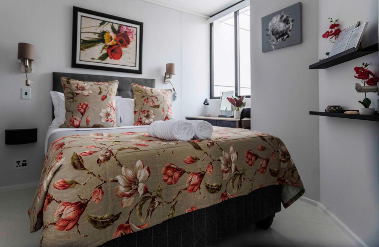 Flamingo Sea Point Sea View Luxury Best Position 1 Bedroom Apartment Queen Size Bed & Inverter For Tv Kapstaden Exteriör bild